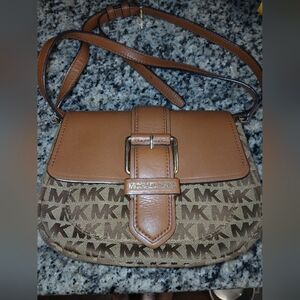 Michael Kors Lilian Small Crossbody Handbag